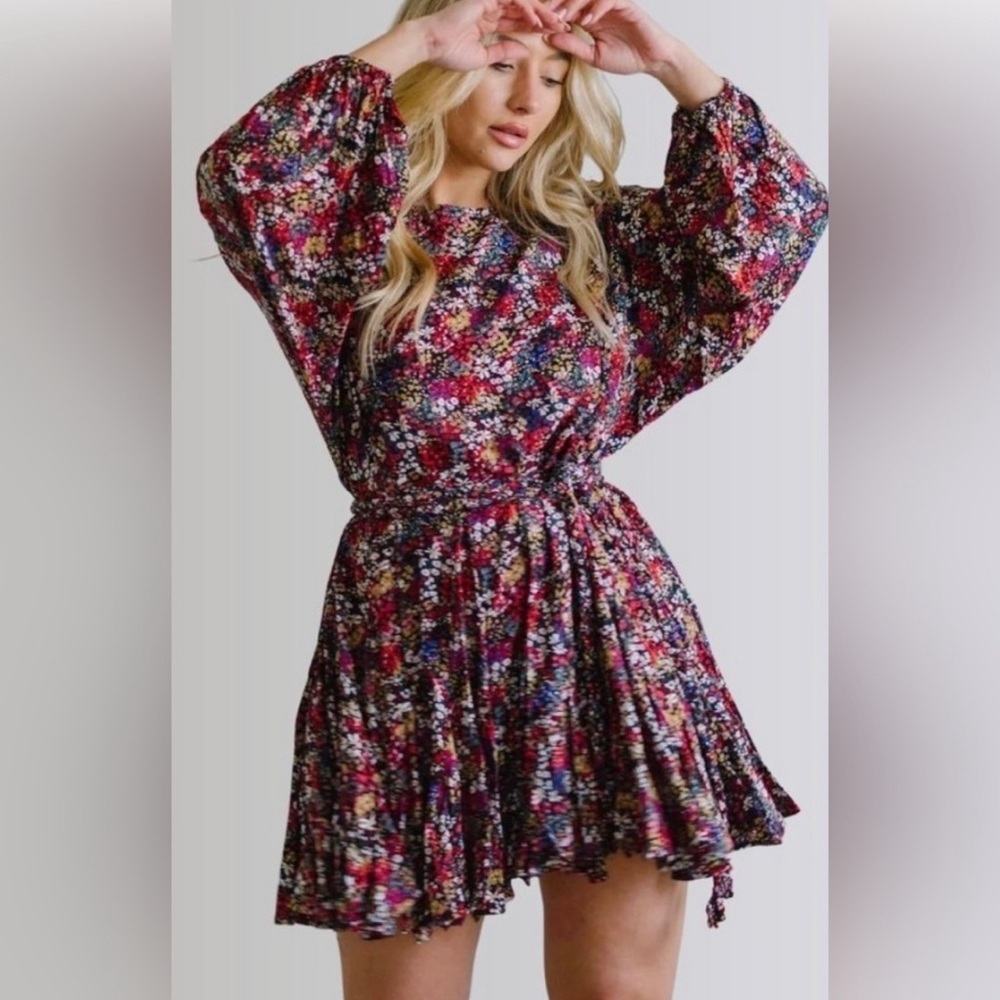 Storia Perennial Floral & Frills Mini Dress Multi Oversized Cottage Boho Pleat S
